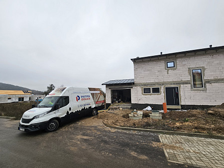 Izolace stropu novostavby patrového rodinného domu v Miřeticích na Chomutovsku